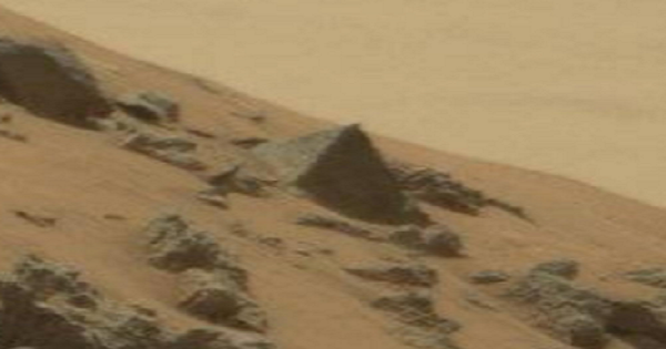 pyramid on Mars