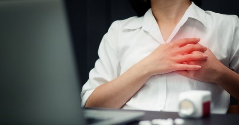 Heart attack in woman is a "silent killer"